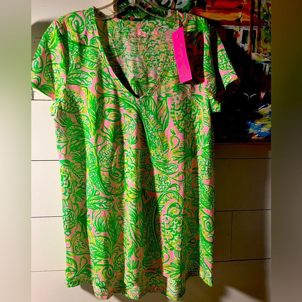 New Lilly Pulitzer Etta V-Neck (size S) NWT